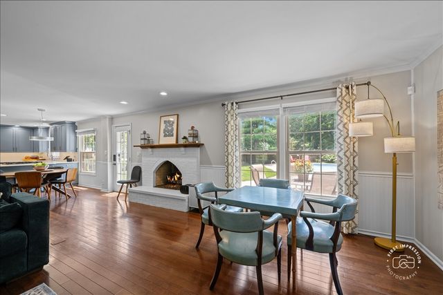 1553 Allen Lane, St. Charles, IL 60174