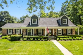 1553 Allen Lane, St. Charles, IL 60174