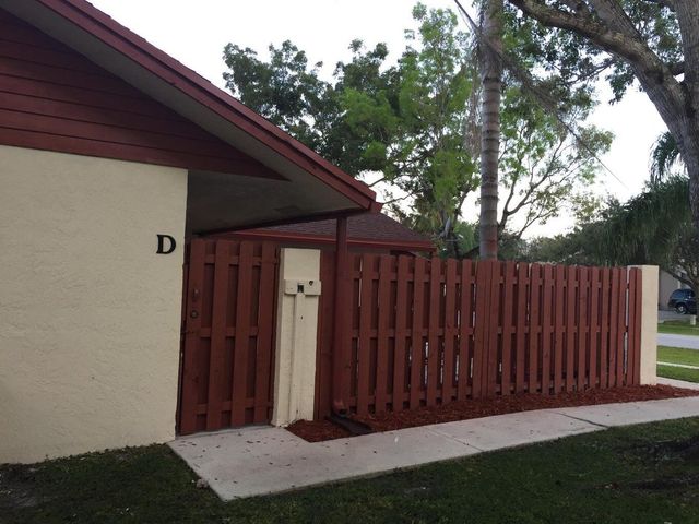 13825 YARMOUTH Drive D, Wellington, FL 33414
