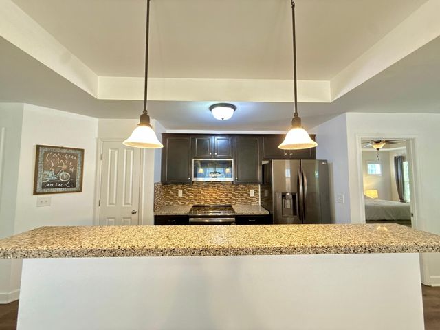 2422 Duxbury Dr, Columbia, TN 38401