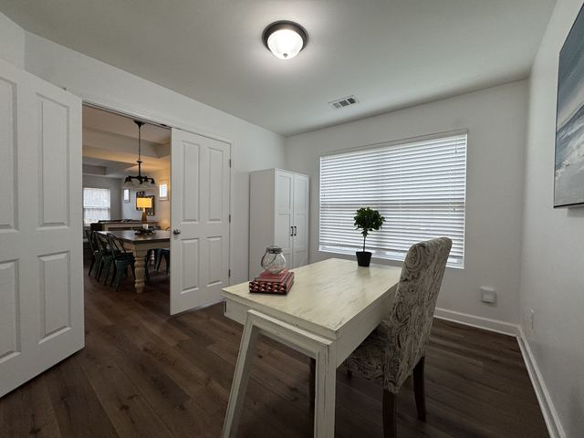 2422 Duxbury Dr, Columbia, TN 38401