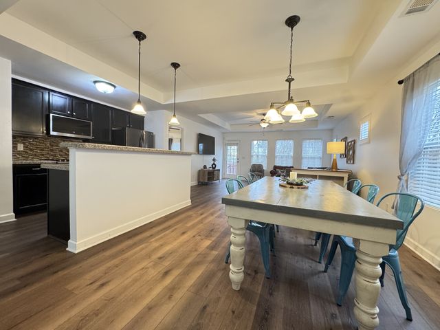 2422 Duxbury Dr, Columbia, TN 38401