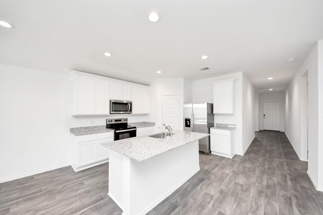 2007 Woodlark Way, Sealy, TX 77474