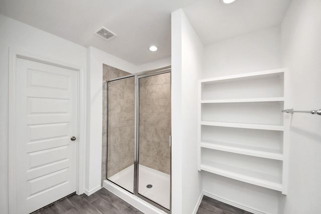 2007 Woodlark Way, Sealy, TX 77474