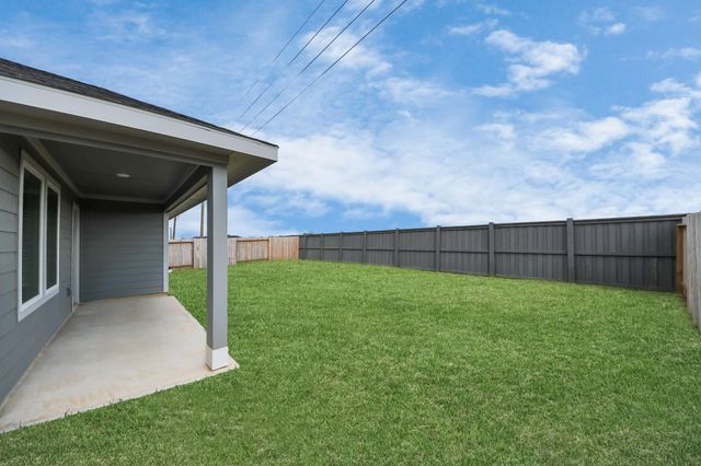 2007 Woodlark Way, Sealy, TX 77474