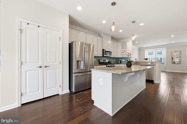 5812 ROCHEFORT ST, Ijamsville, MD 21754