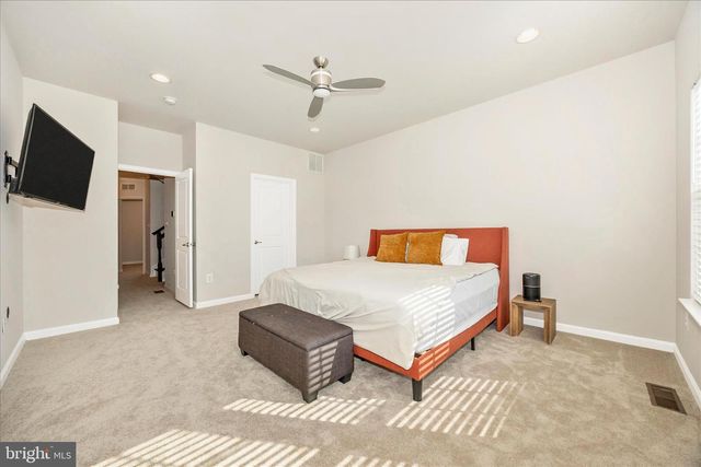 5812 ROCHEFORT ST, Ijamsville, MD 21754