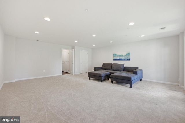 5812 ROCHEFORT ST, Ijamsville, MD 21754