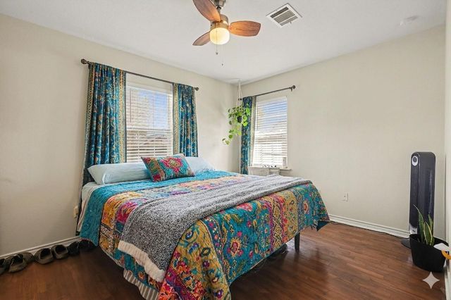 2427 Pearland Avenue, Pearland, TX 77581