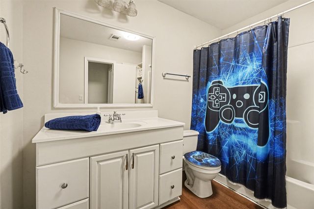 2427 Pearland Avenue, Pearland, TX 77581