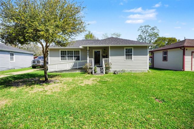 2427 Pearland Avenue, Pearland, TX 77581