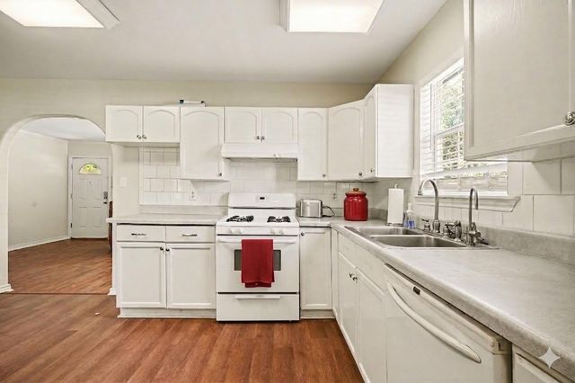 2427 Pearland Avenue, Pearland, TX 77581