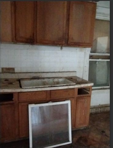 500 W 103rd Place, Chicago, IL 60628