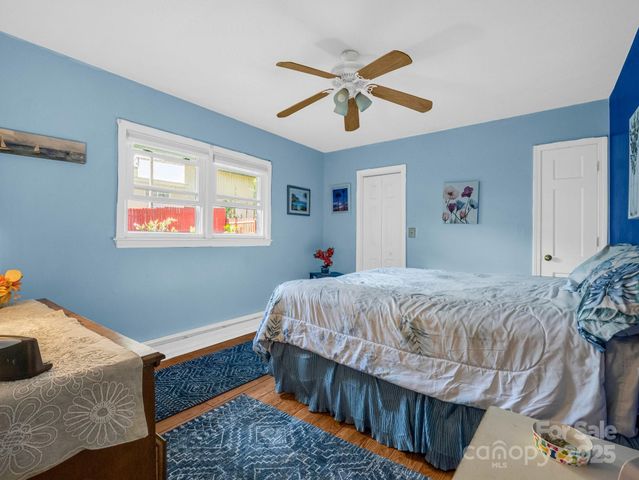 285 Cosmos Drive, Hendersonville, NC 28791