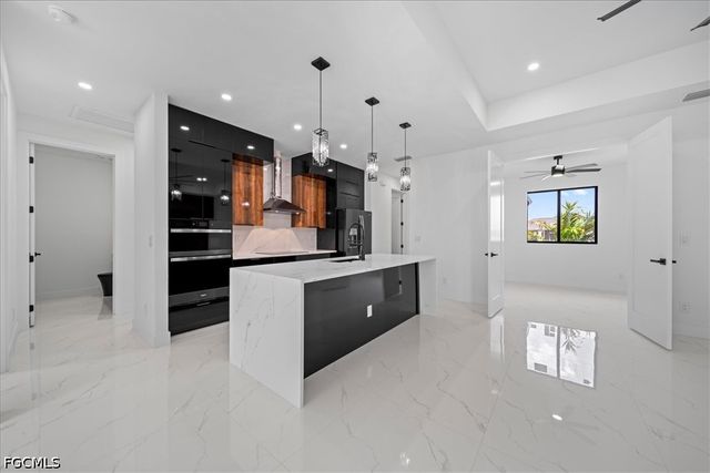 1400 NE 18th AVE, Cape Coral, FL 33909