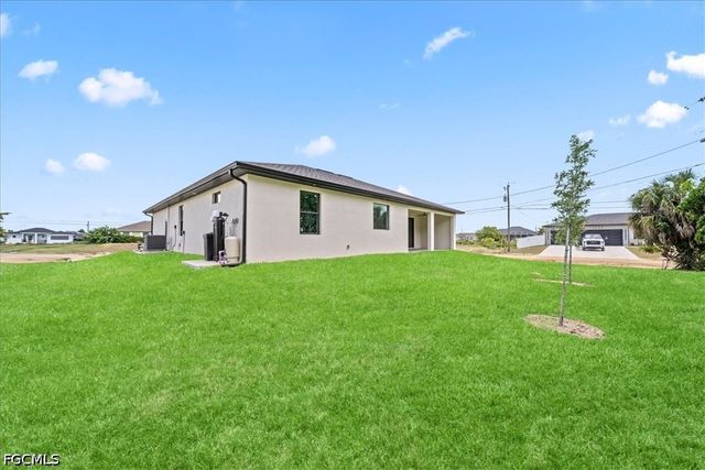 1400 NE 18th AVE, Cape Coral, FL 33909