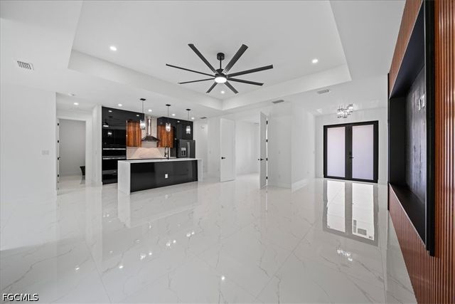 1400 NE 18th AVE, Cape Coral, FL 33909