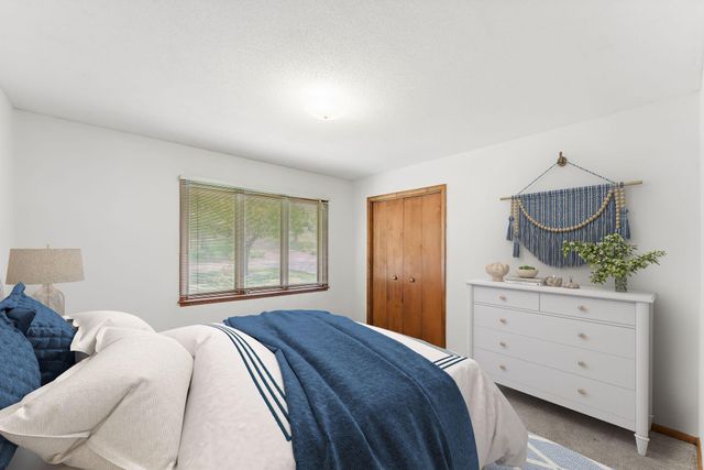 4723 Forest Circle, Minnetonka, MN 55345