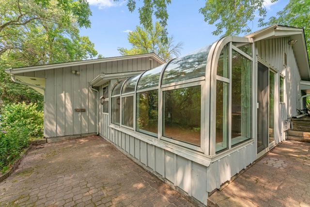 4723 Forest Circle, Minnetonka, MN 55345