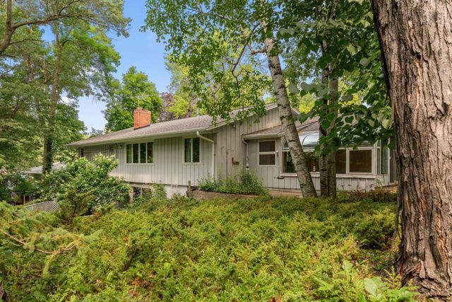 4723 Forest Circle, Minnetonka, MN 55345