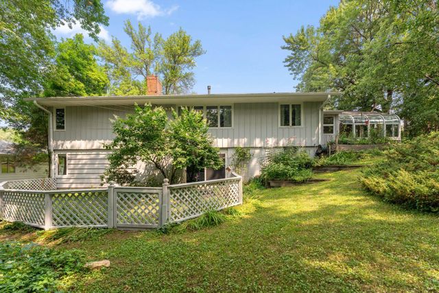 4723 Forest Circle, Minnetonka, MN 55345
