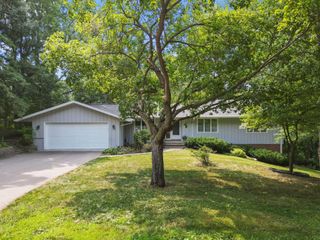 4723 Forest Circle, Minnetonka, MN 55345