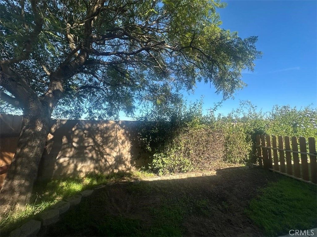 Image 11 of property listing at 1659 Floyd Court, Santa Maria, CA 93454