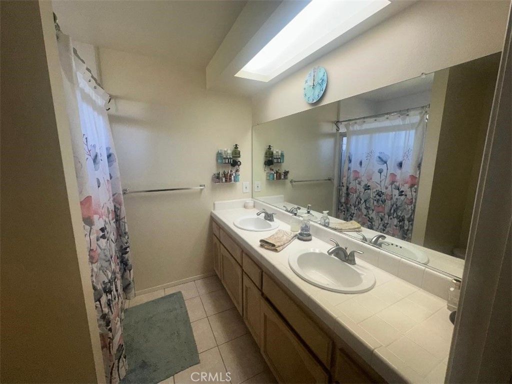 Image 16 of property listing at 1659 Floyd Court, Santa Maria, CA 93454