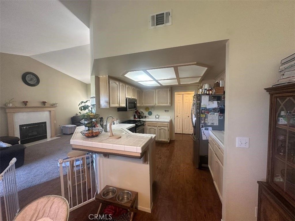 Image 23 of property listing at 1659 Floyd Court, Santa Maria, CA 93454