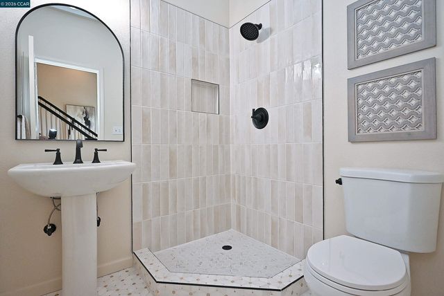 672 Enrica Ln, Walnut Creek, CA 94597