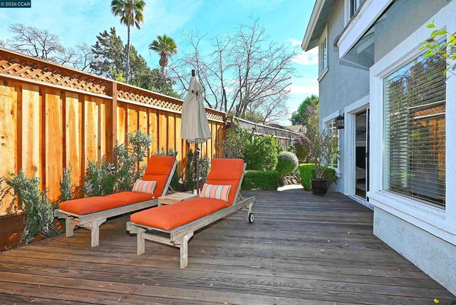 672 Enrica Ln, Walnut Creek, CA 94597