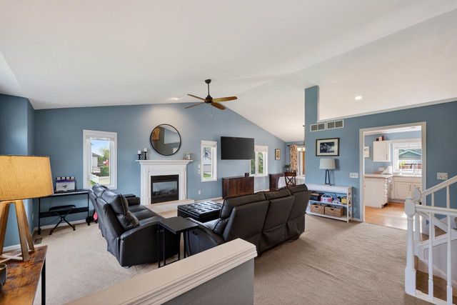 1106 Turnberry Court, Waunakee, WI 53597