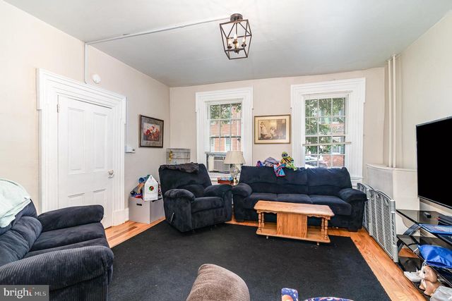 313 E MAIN ST, Mechanicsburg, PA 17055