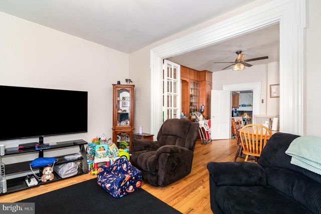 313 E MAIN ST, Mechanicsburg, PA 17055