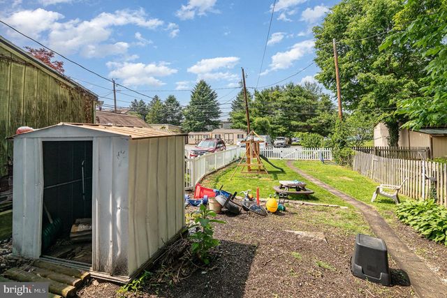 313 E MAIN ST, Mechanicsburg, PA 17055