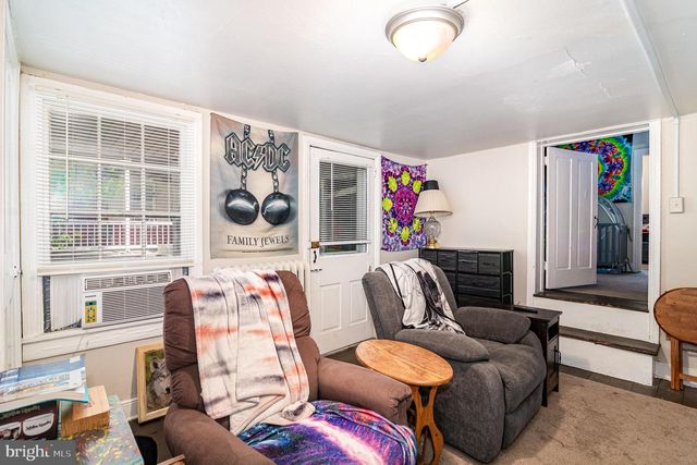 313 E MAIN ST, Mechanicsburg, PA 17055
