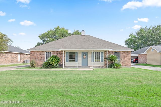 213 Sundown Drive, Broussard, LA 70518