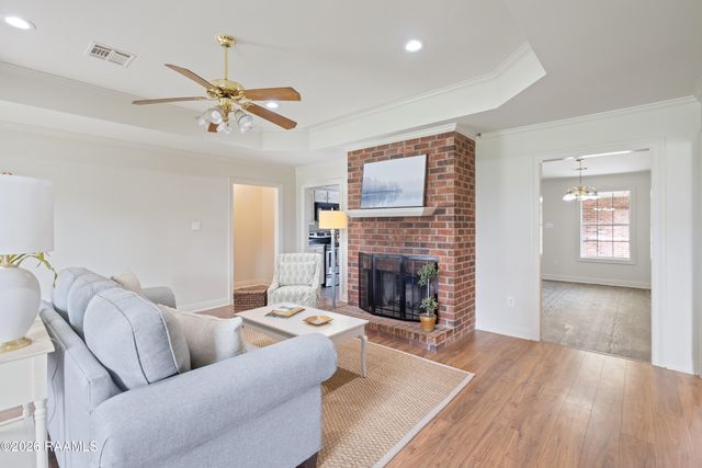 213 Sundown Drive, Broussard, LA 70518