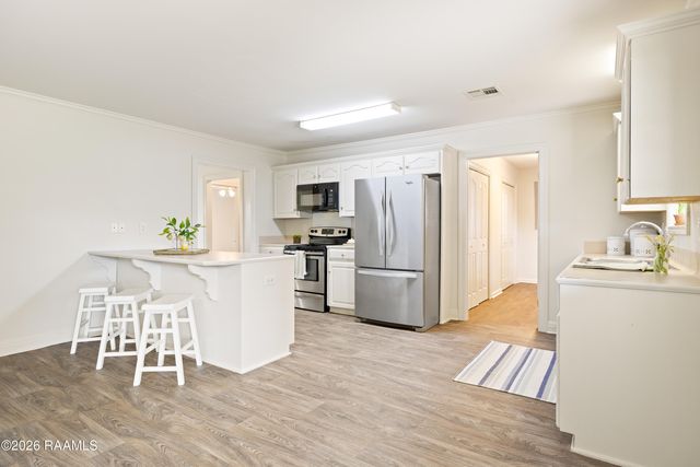 213 Sundown Drive, Broussard, LA 70518