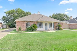 213 Sundown Drive, Broussard, LA 70518