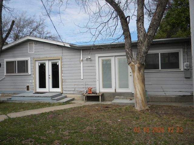 2311 W Harris Avenue, San Angelo, TX 76901