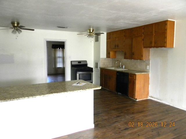 2311 W Harris Avenue, San Angelo, TX 76901