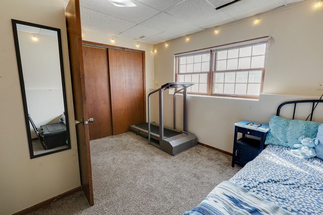 52 Brook Circle, Pella, IA 50219