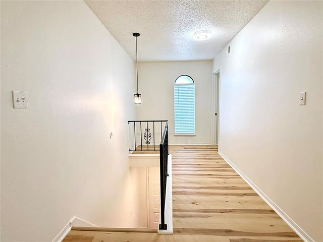 1901 N Moulton Court, Oklahoma City, OK 73127