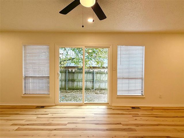 1901 N Moulton Court, Oklahoma City, OK 73127