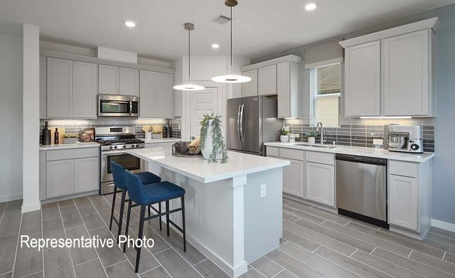 1346 Eldridge Pond Street, Dallas, TX 75126