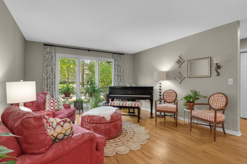 1775 Lexington Avenue S 23, Mendota Heights, MN 55118 — photo 4