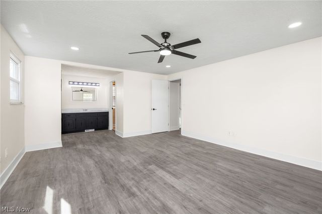 4590 Brendan Lane, North Olmsted, OH 44070