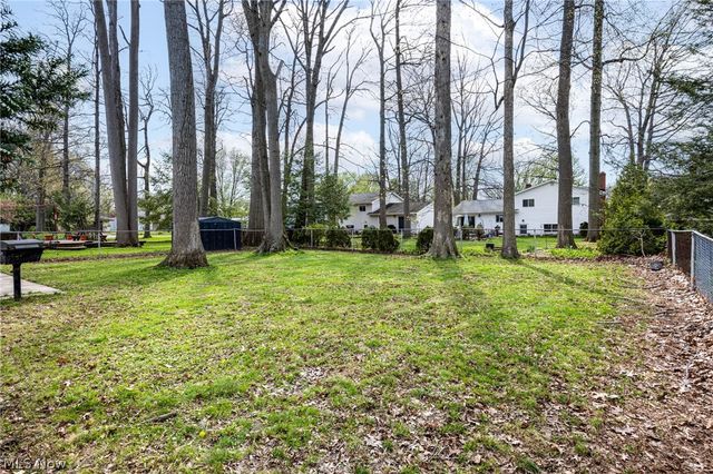 4590 Brendan Lane, North Olmsted, OH 44070