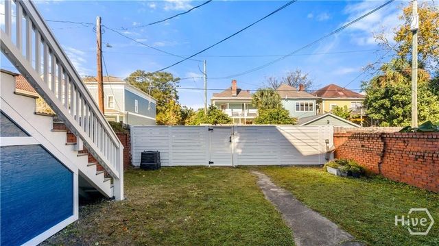 534 E Waldburg Street, Savannah, GA 31401